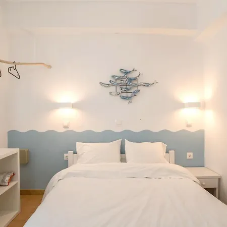 Livadia Seaside 6 3*