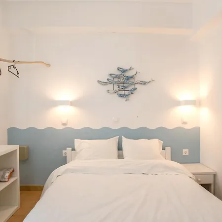 Livadia Seaside 6 Πανσιόν